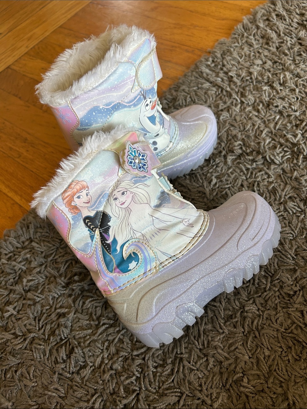 Disney Girls' Frozen Snow Boots with Elsa & Anna Size 9